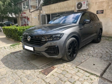 Volkswagen Touareg 4х4 Автоматик big thumb - 1